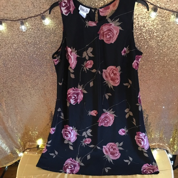 Lisa Jo Dresses & Skirts - Lisa Jo Black Rose 🌹 Dress